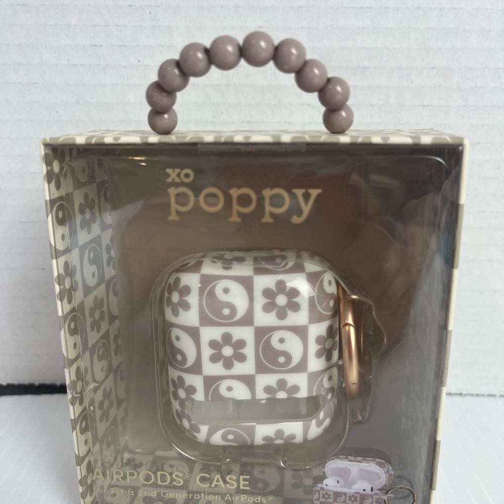 XO Poppy Yin Yang Floral AirPods Case